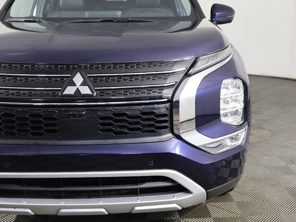 Used 2024 Mitsubishi Outlander SE image 15