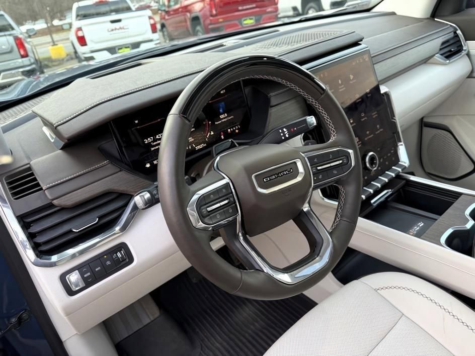 Certified 2024 GMC Acadia Denali w/ Super Cruise Package image 20