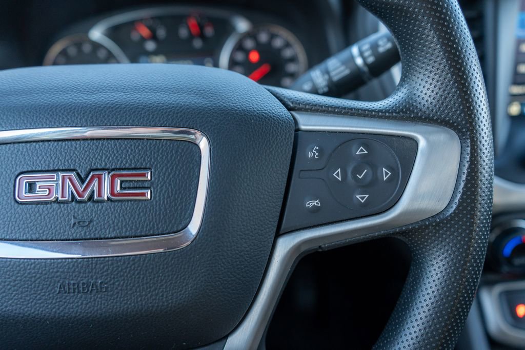 Used 2023 GMC Acadia SLE w/ Driver Convenience Package image 30