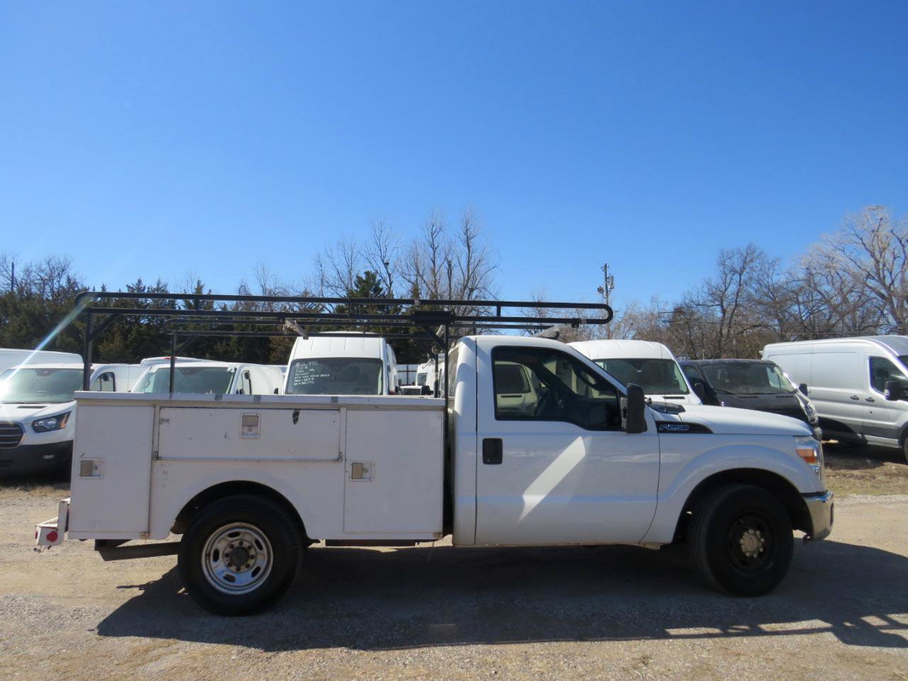 Used 2011 Ford F250 XL w/ XL Value Pkg RWD image 4
