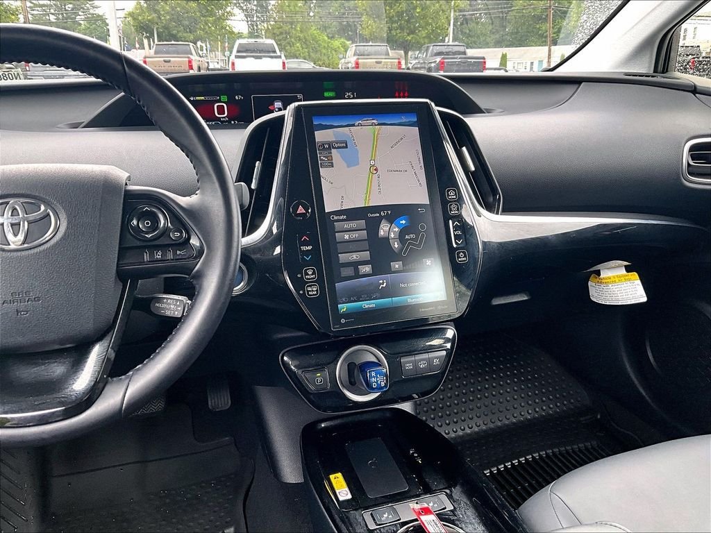 Used 2022 Toyota Prius Prime XLE FWD image 18