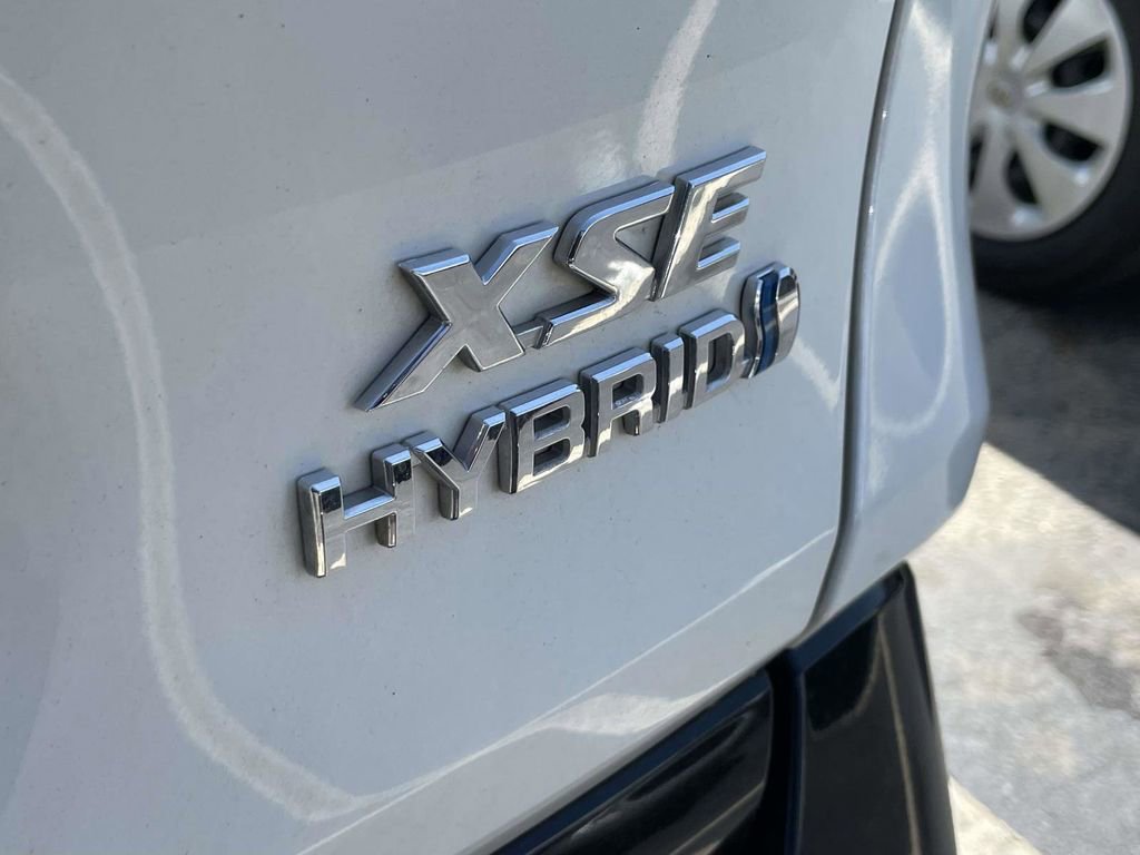 Used 2019 Toyota RAV4 XSE AWD/4WD image 19