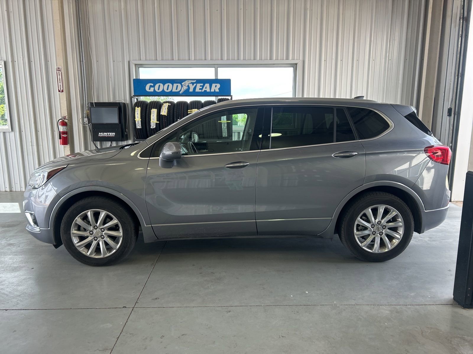 Used 2020 Buick Envision Essence image 7
