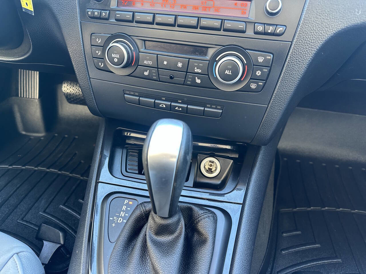 Used 2011 BMW 128i 128i 2dr Convertible SULEV image 25