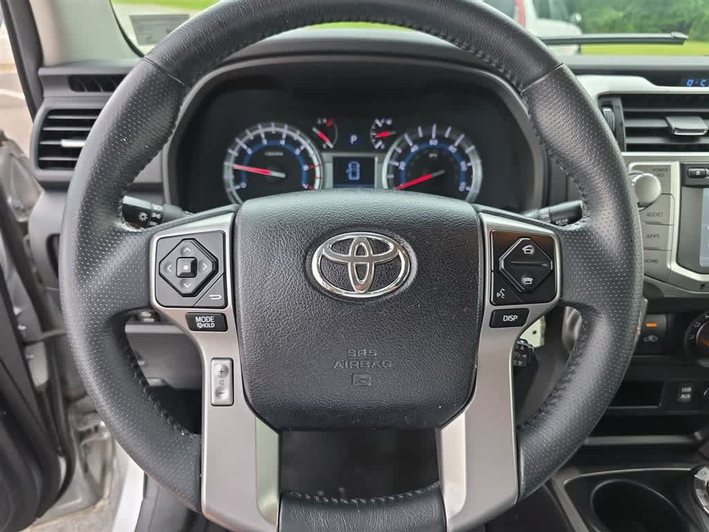 Used 2016 Toyota 4Runner SR5 Premium AWD/4WD image 18
