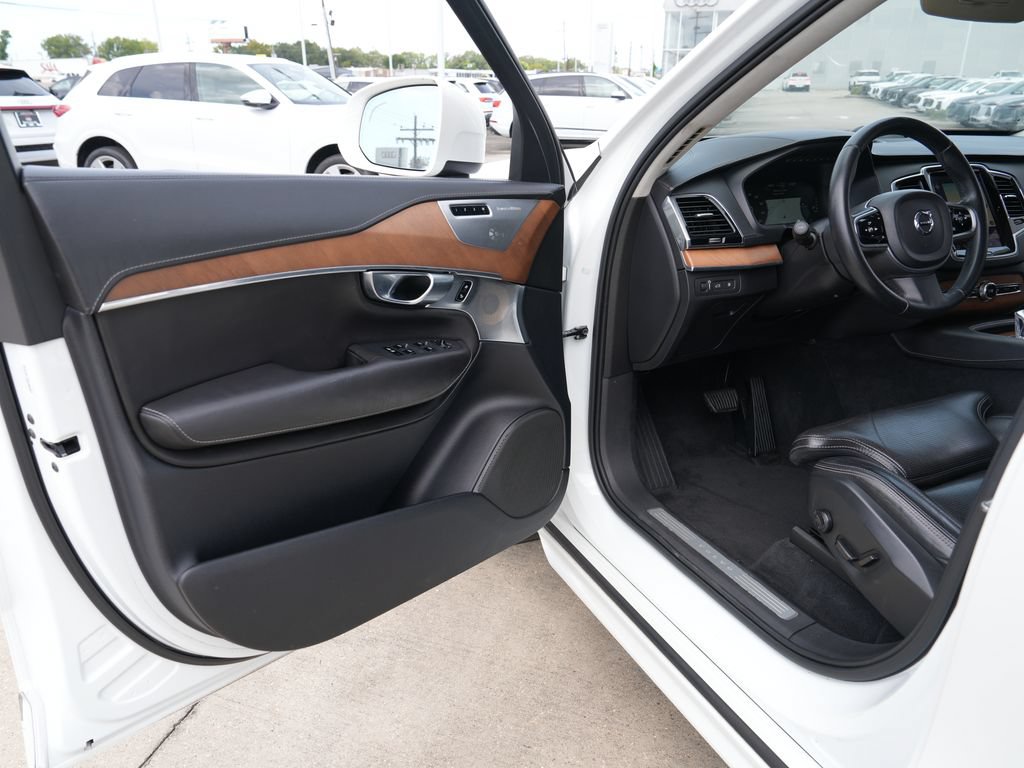 Used 2017 Volvo XC90 T8 Inscription w/ Luxury Package AWD/4WD image 26
