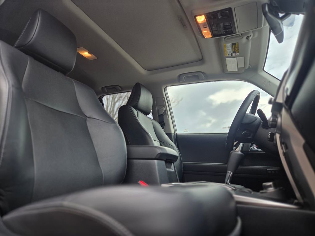 Used 2021 Toyota 4Runner Limited image 27