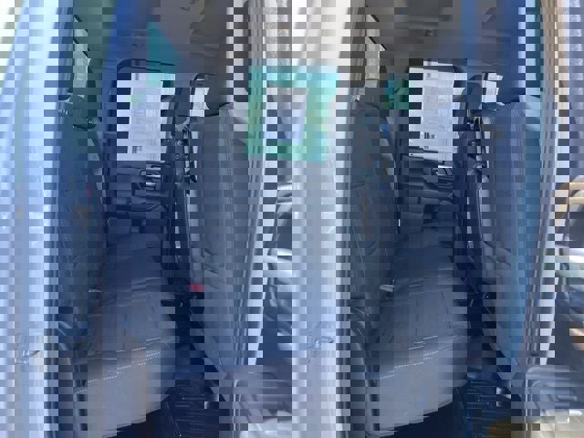 Used 2024 GMC Sierra 2500 Pro w/ Convenience Package image 16