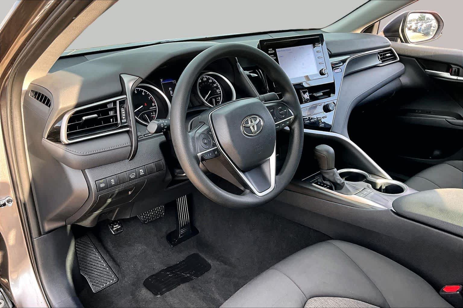 Used 2024 Toyota Camry LE FWD image 35