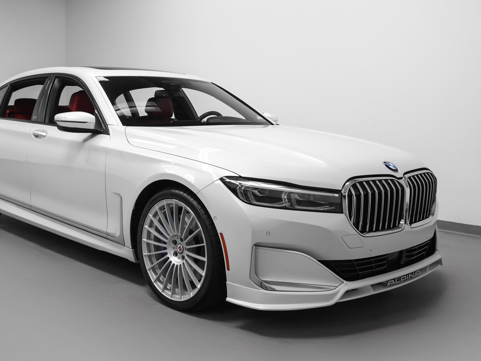 Used 2022 BMW ALPINA B7 xDrive w/ Luxury Rear Seating Package AWD/4WD image 9
