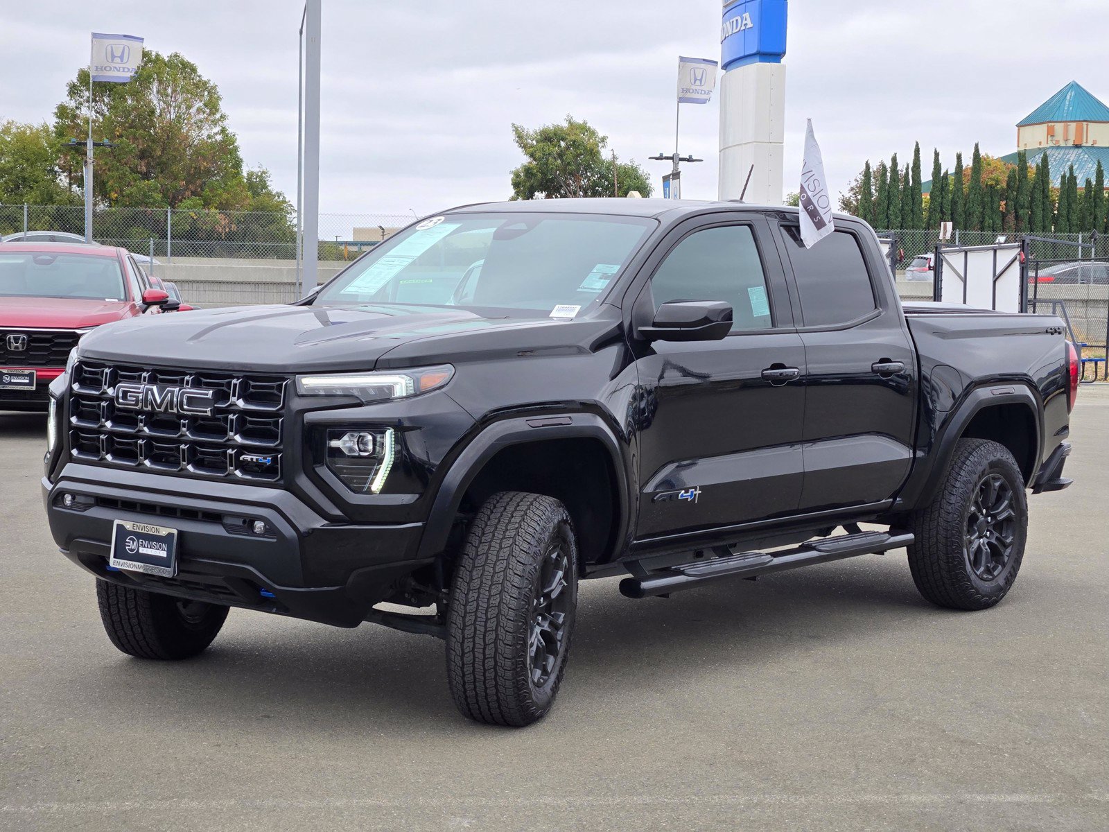 Used 2023 GMC Canyon AT4 AWD/4WD image 3
