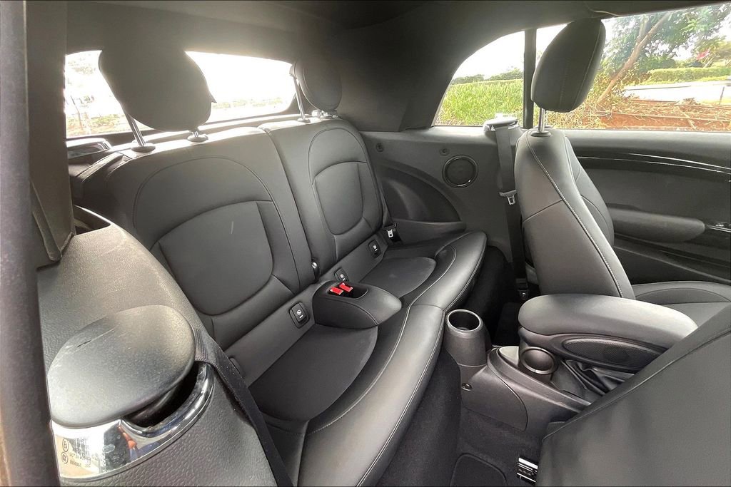 Used 2021 MINI Cooper Convertible image 26