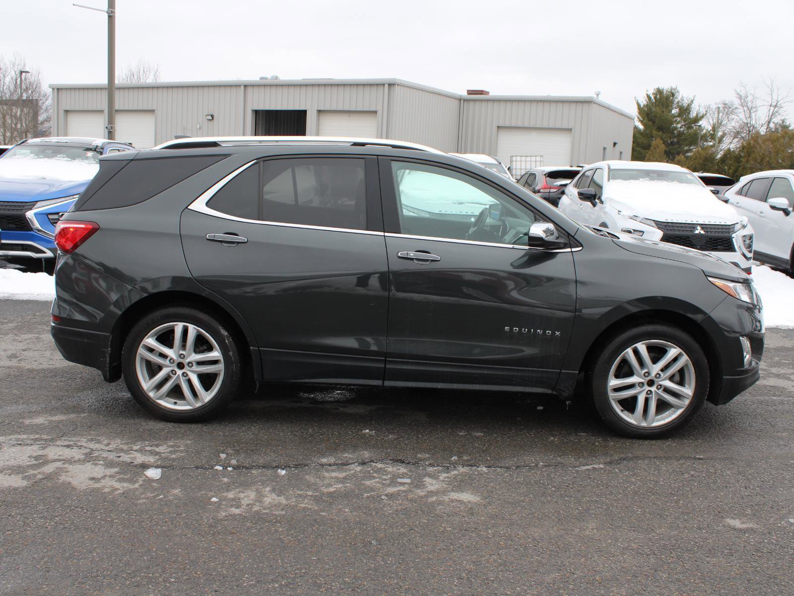 Used 2020 Chevrolet Equinox Premier image 4