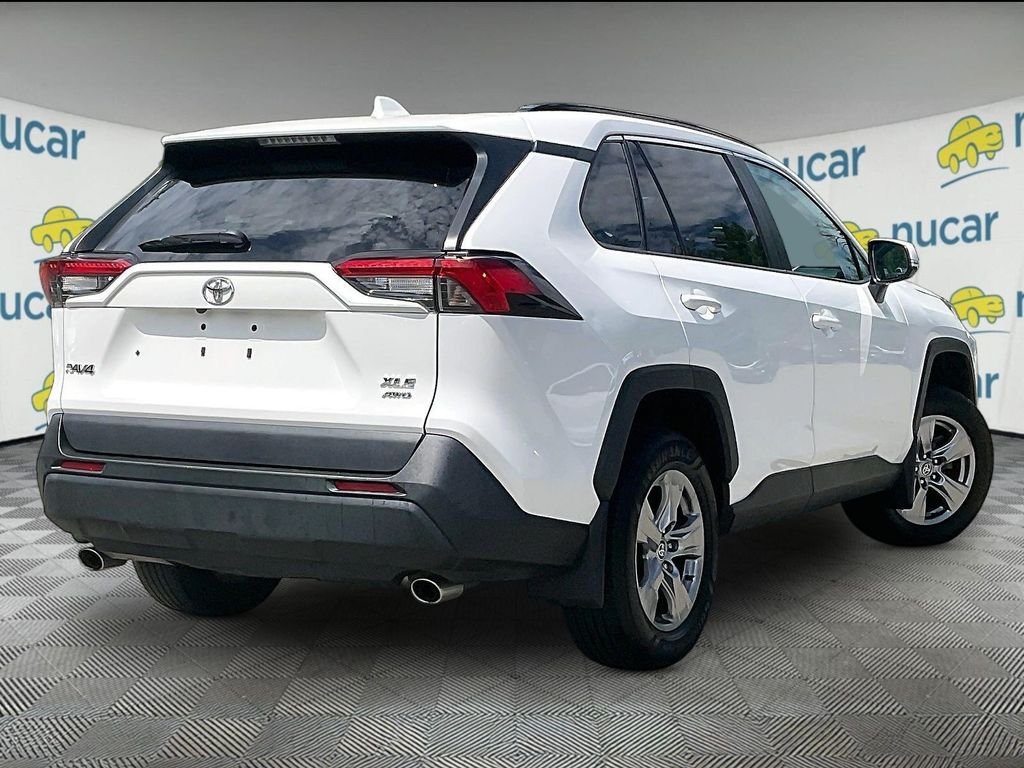 Used 2022 Toyota RAV4 XLE w/ Convenience Package AWD/4WD image 6