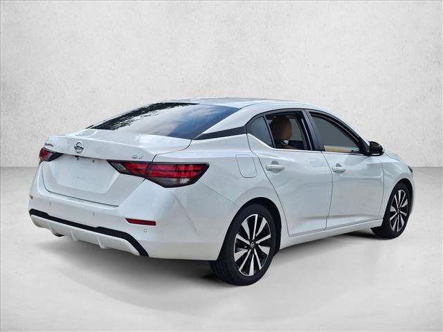 Used 2023 Nissan Sentra SV w/ SV Premium Package FWD image 5