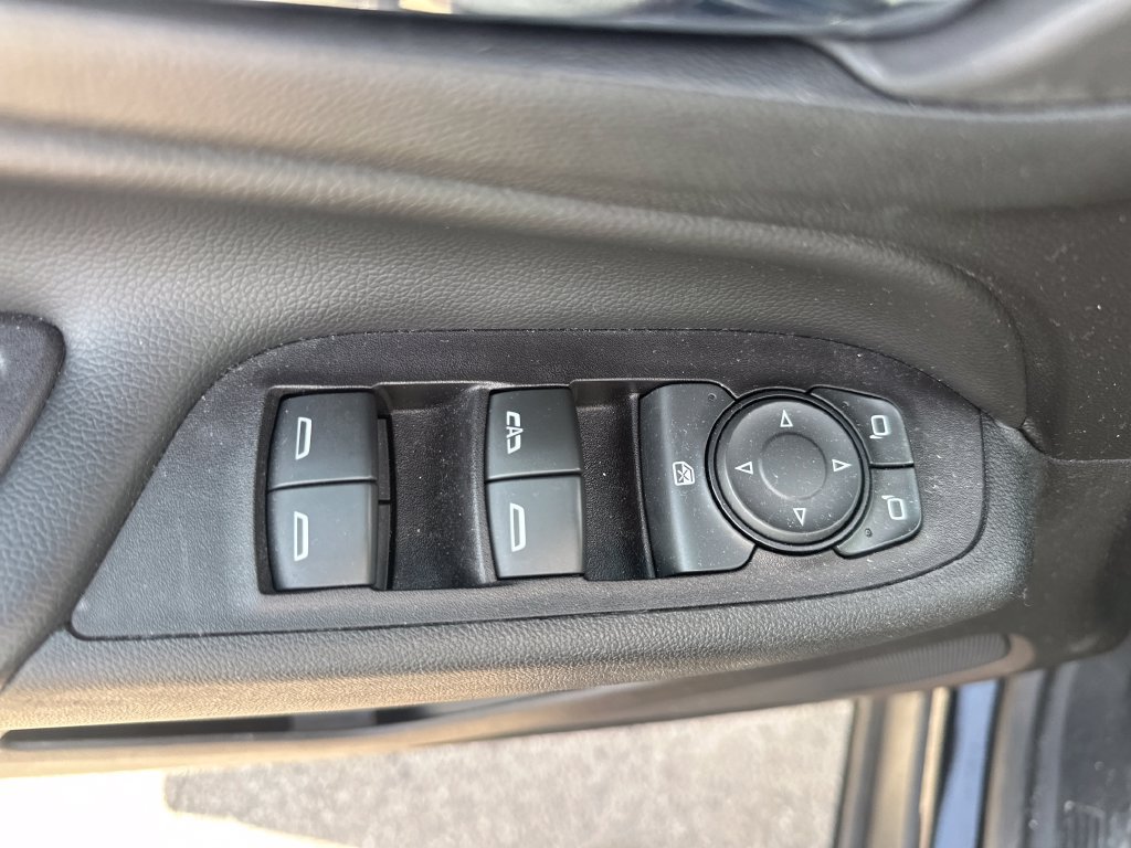 Used 2020 Chevrolet Equinox LT w/ Driver Convenience Package FWD image 42