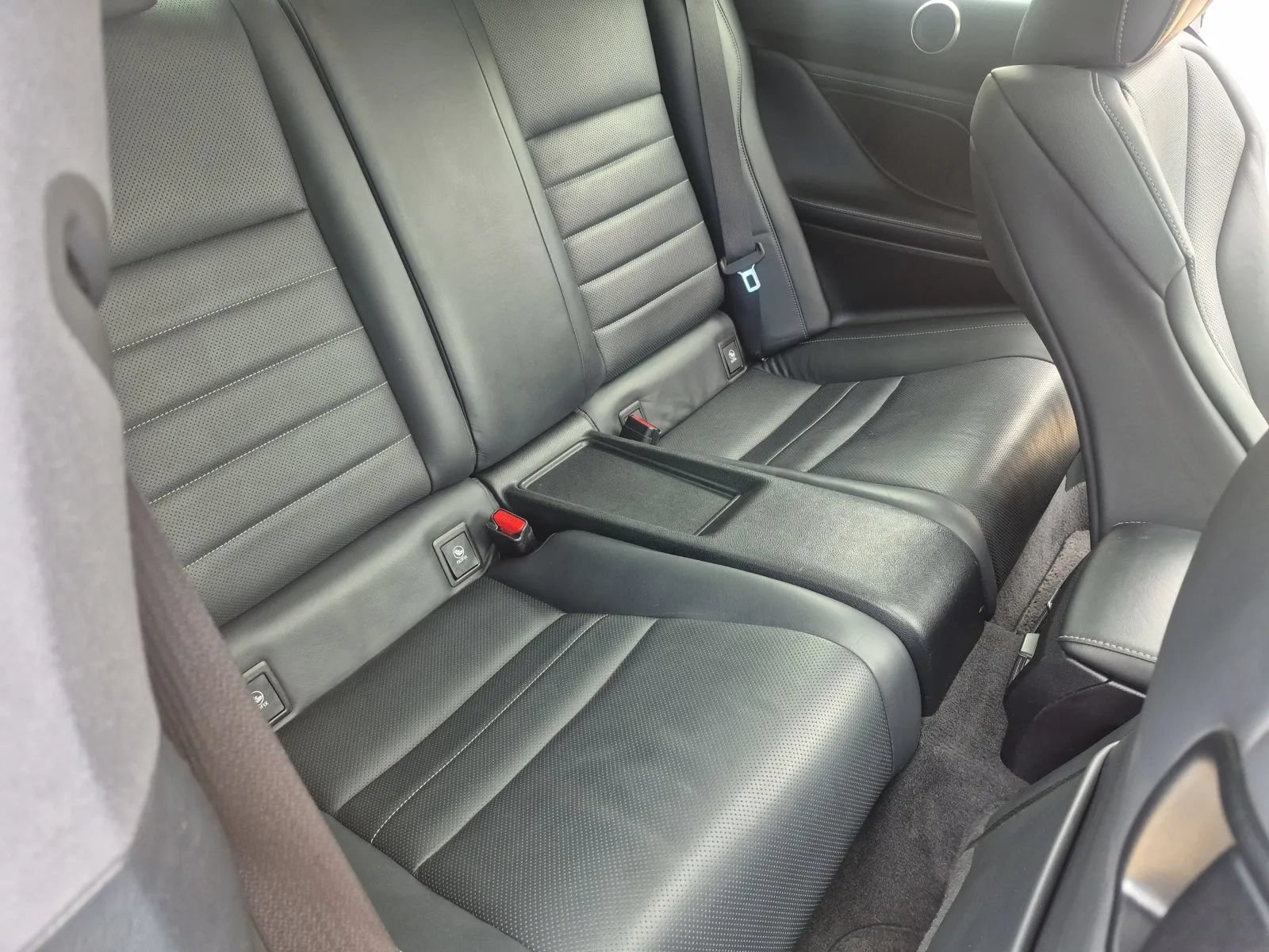 Used 2015 Lexus RC 350 w/ Luxury Package RWD image 21