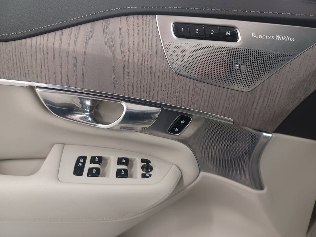 Used 2021 Volvo XC90 T6 Inscription w/ Protection Package Premier image 13