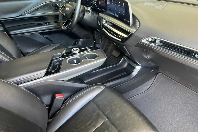 Certified 2024 Cadillac Lyriq Sport w/ LPO, Floor Liner Package AWD/4WD image 15