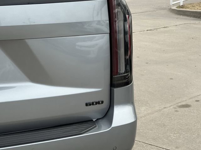 Used 2024 Cadillac Escalade Sport Platinum w/ LPO, ONYX Package image 6