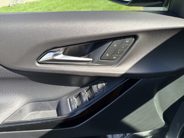 New 2027 Chevrolet Equinox RS w/ Safety and Technology Package AWD/4WD image 27