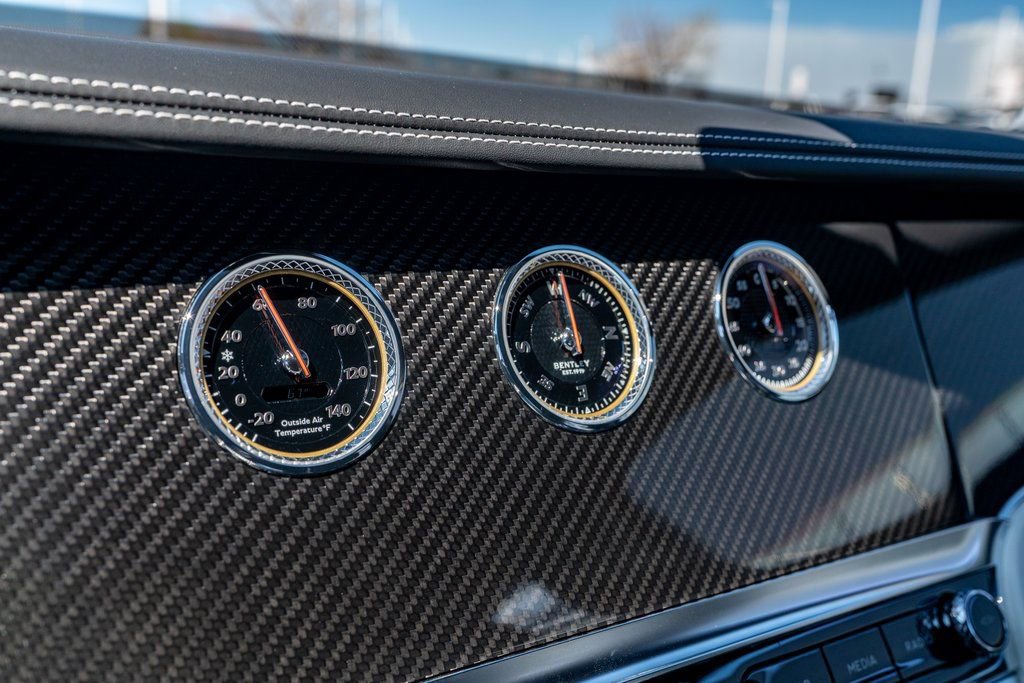 New 2025 Bentley Flying Spur Plug-In Hybrid image 34