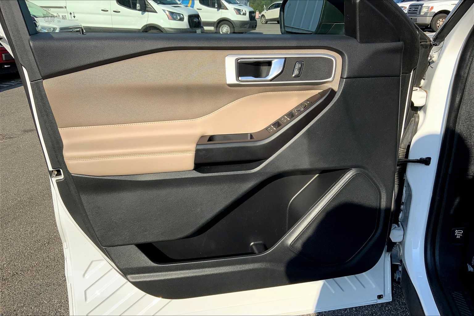 Used 2020 Ford Explorer XLT RWD image 21