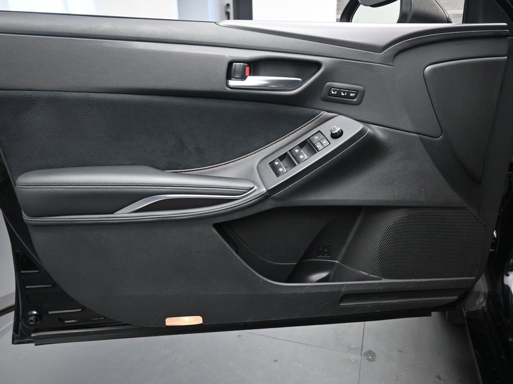 Used 2019 Toyota Avalon Touring w/ Advanced Safety Package image 20