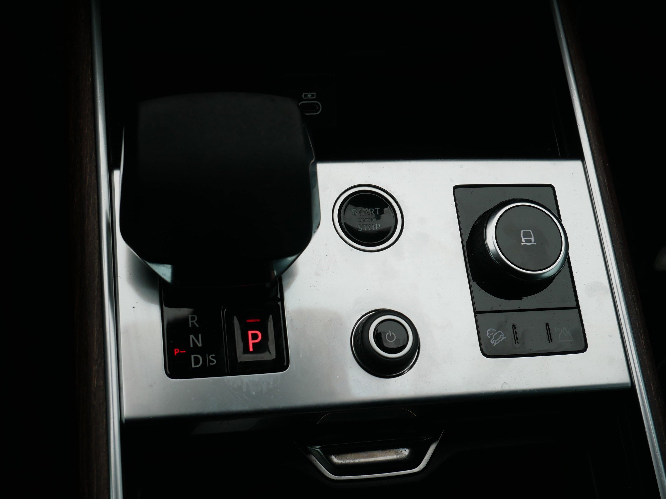 Used 2023 Land Rover Range Rover SE image 23