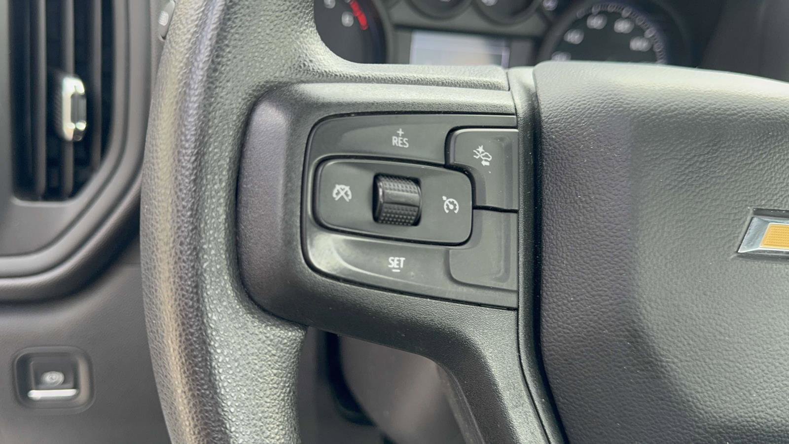 Used 2025 Chevrolet Silverado 1500 W/T image 20