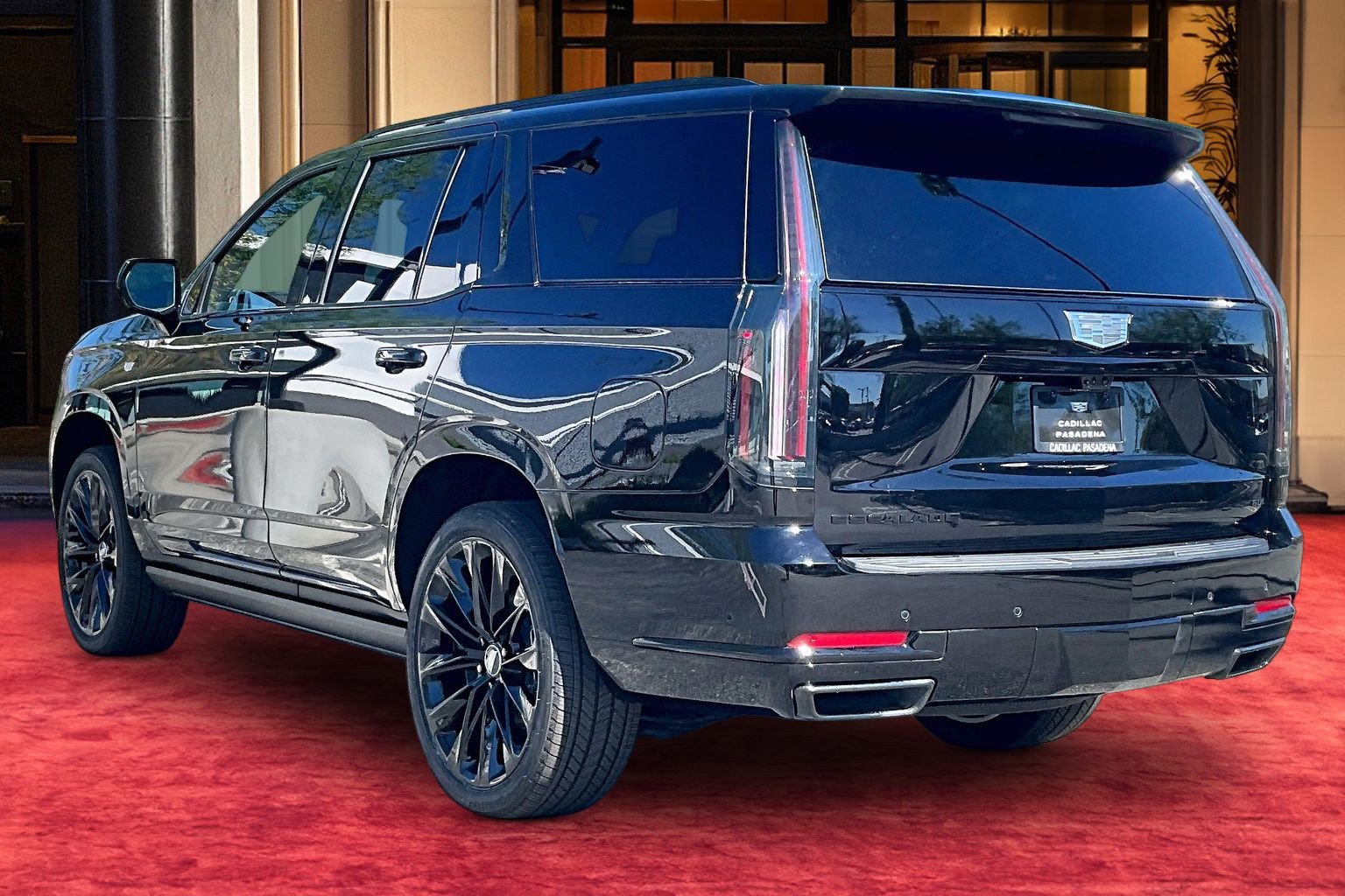 New 2026 Cadillac Escalade Platinum Sport w/ LPO, ONYX Package AWD/4WD image 4