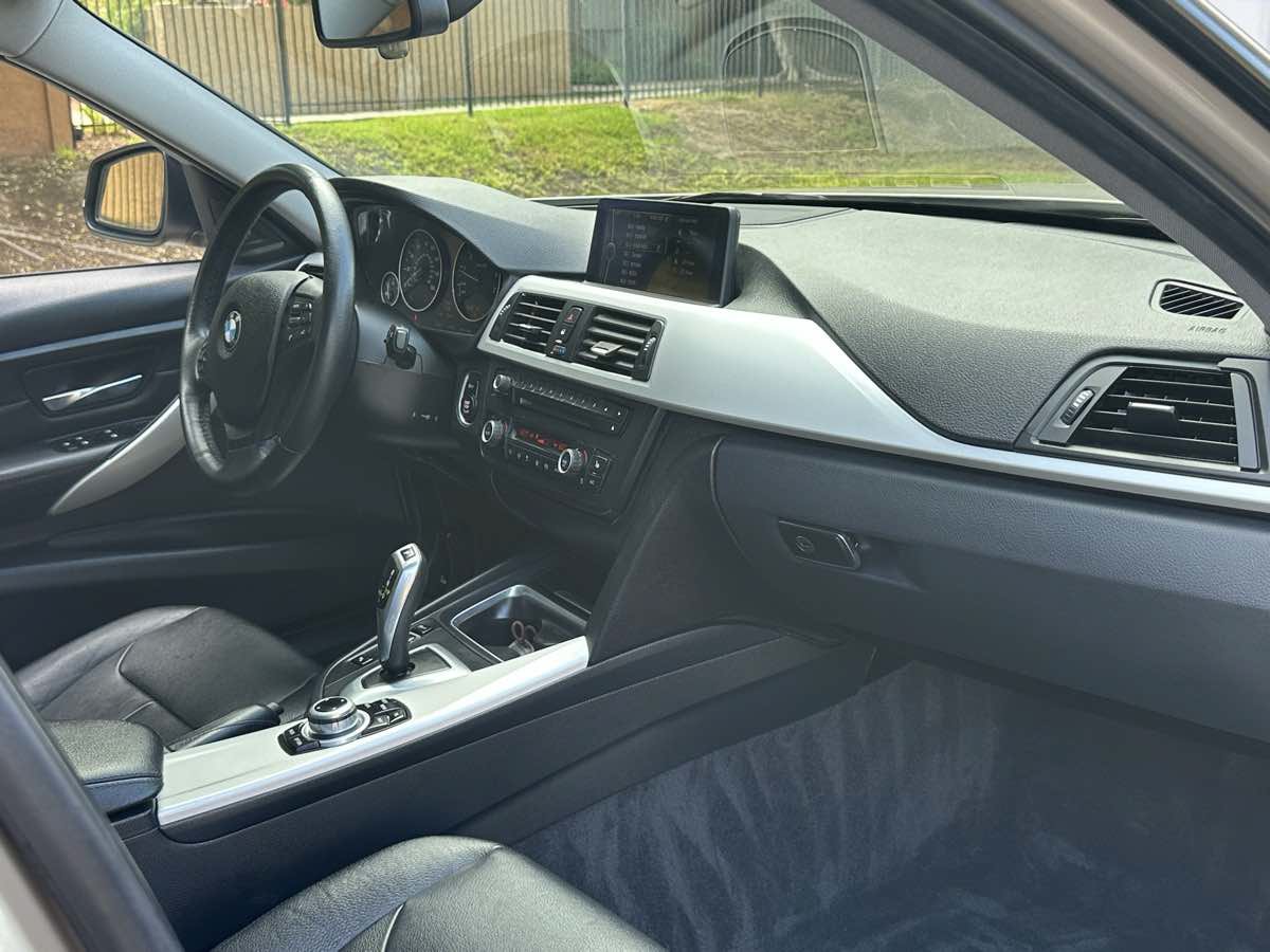 Used 2013 BMW 328i Sedan RWD image 13