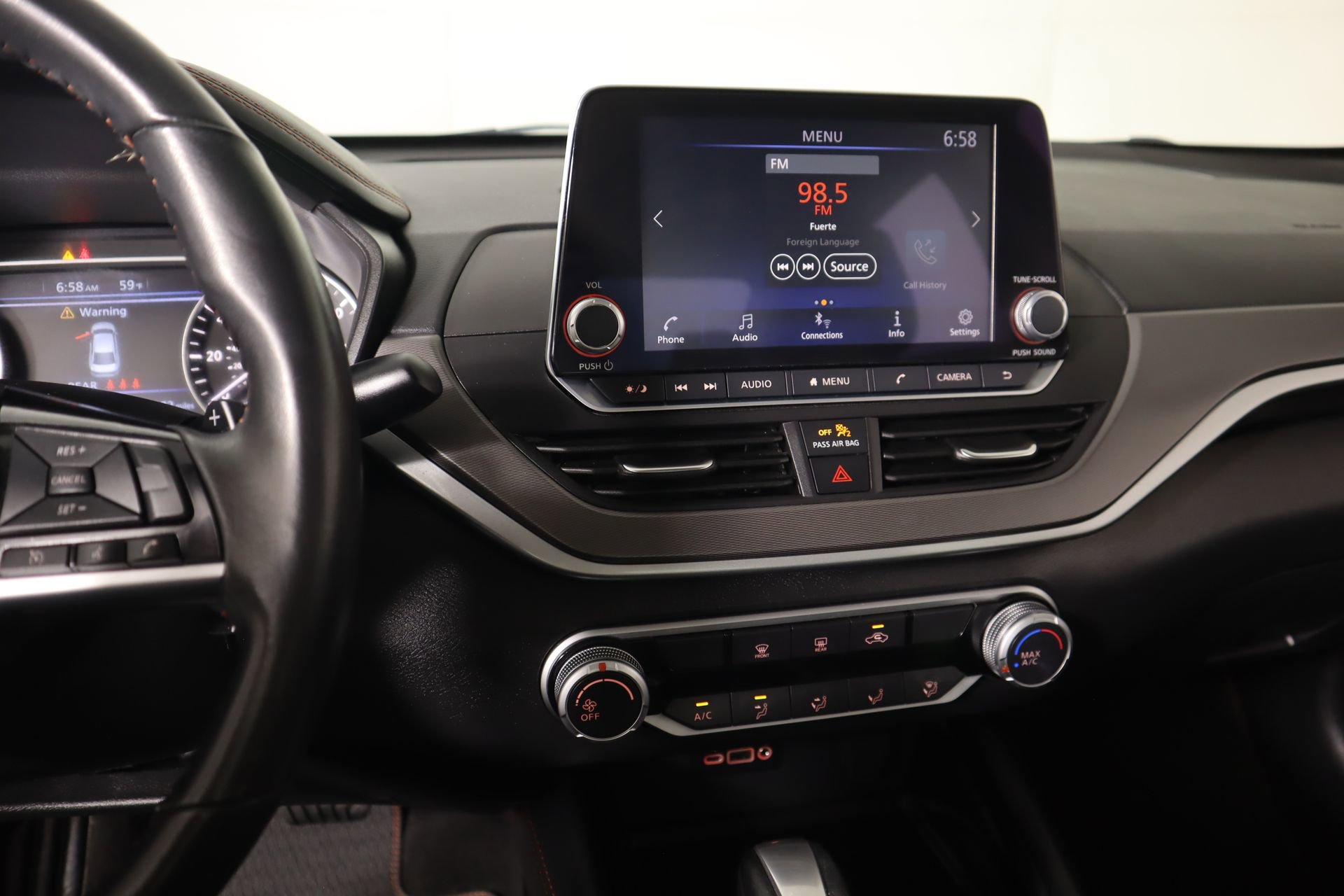 Used 2025 Nissan Altima 2.5 SR FWD image 5