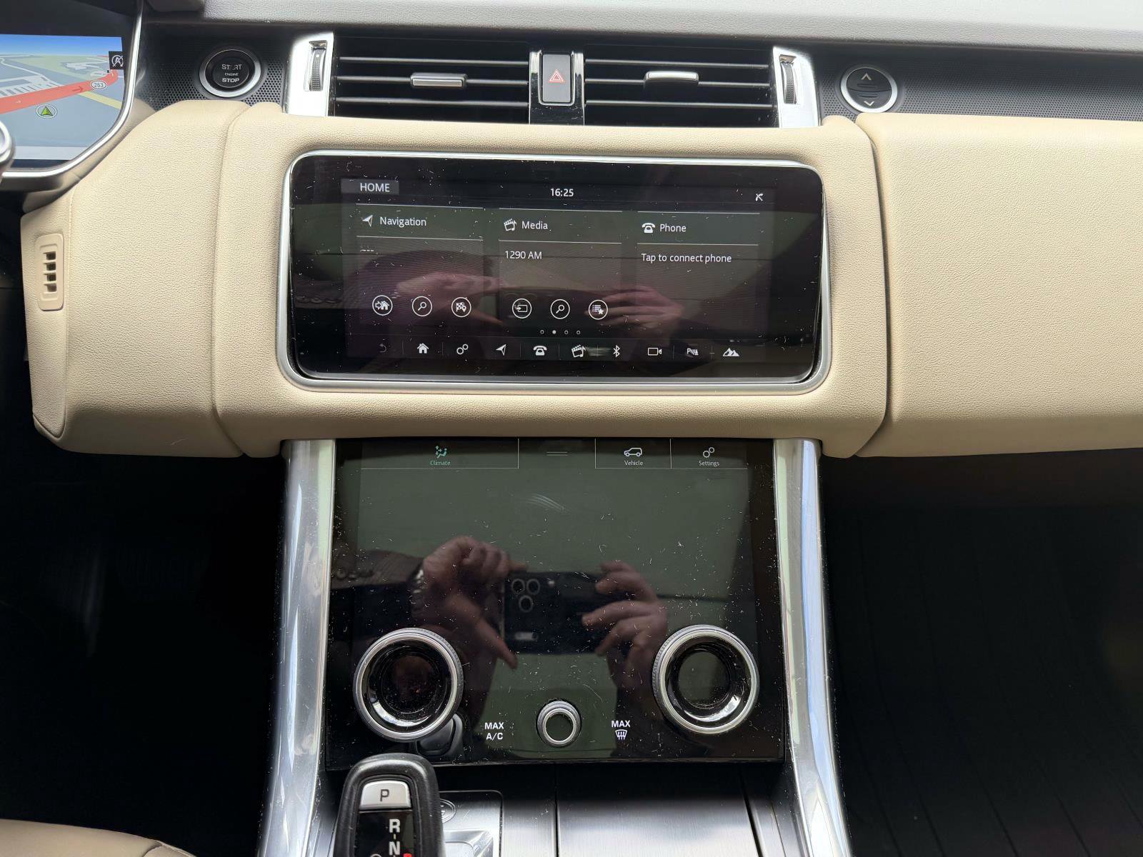 Used 2021 Land Rover Range Rover Sport SE image 15