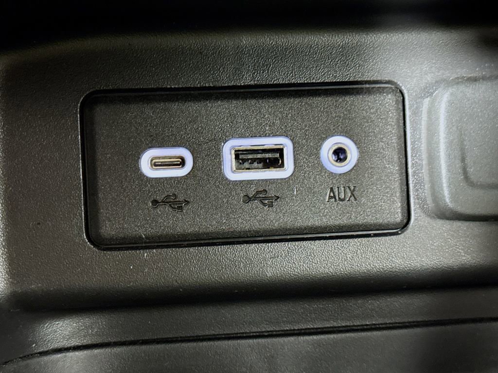 Used 2022 Chevrolet Equinox LT image 16