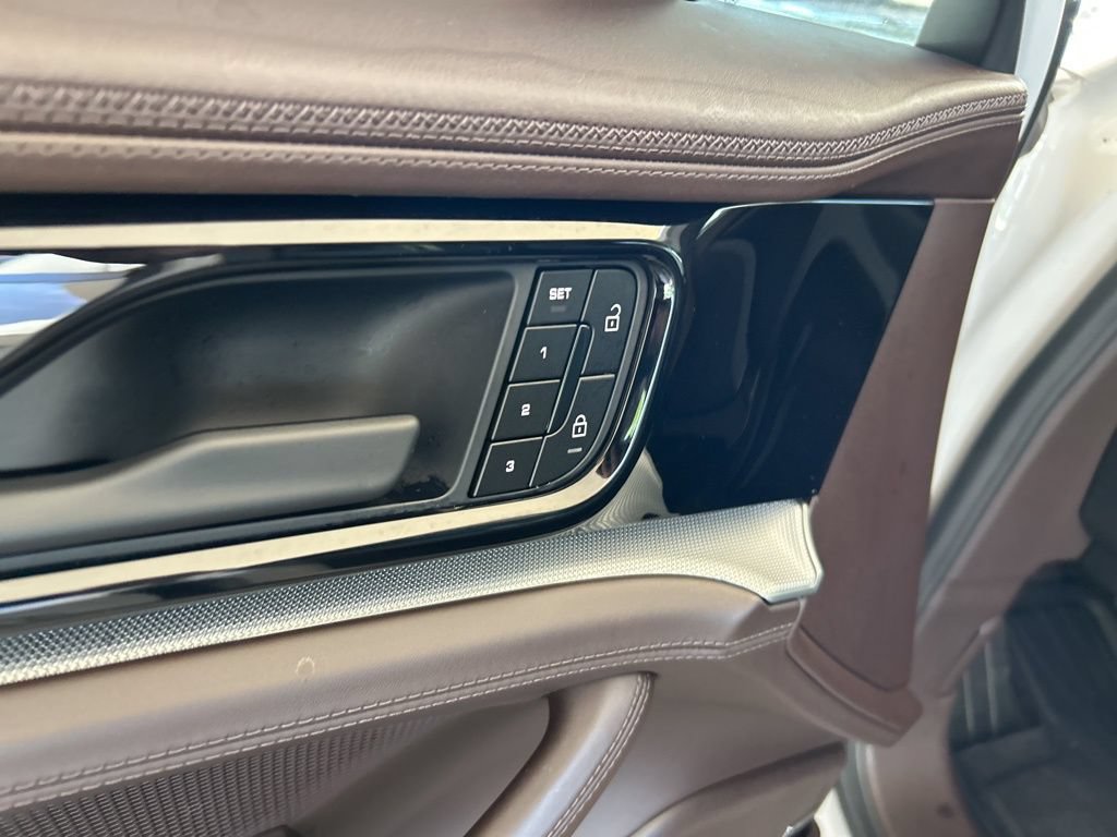 Used 2024 Porsche Panamera 4 AWD/4WD image 38