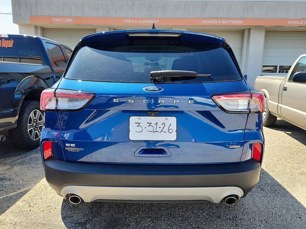 Used 2022 Ford Escape SE image 6
