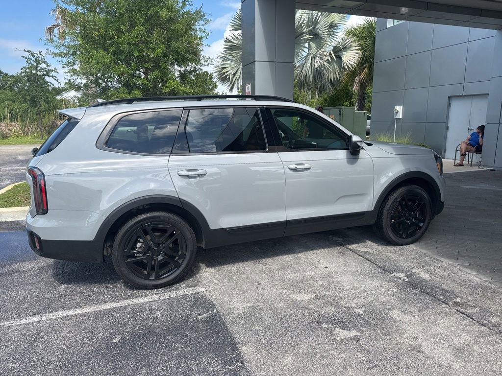 Certified 2025 Kia Telluride EX X-Line AWD/4WD image 3