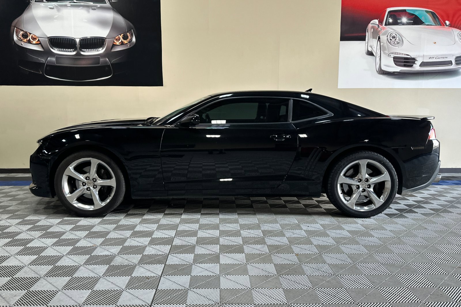 Used 2015 Chevrolet Camaro SS image 7