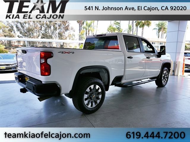 Used 2022 Chevrolet Silverado 2500 Custom w/ Custom Value Package AWD/4WD image 8