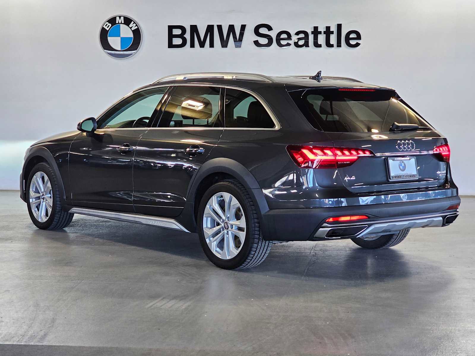 Used 2020 Audi A4 2.0T allroad Premium Plus AWD/4WD image 4