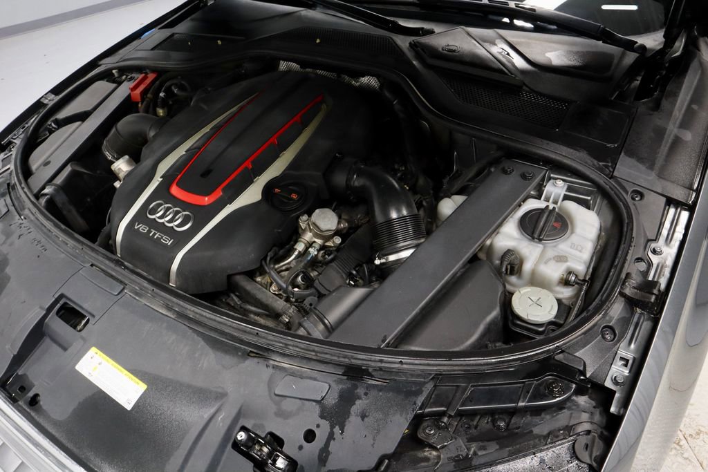 Used 2013 Audi S8 4.0T w/ Driver Assistance Pkg image 18