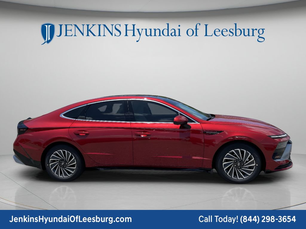 New 2026 Hyundai Sonata Limited FWD image 3