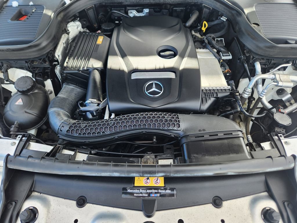 Used 2017 Mercedes-Benz GLC 300 4MATIC image 19