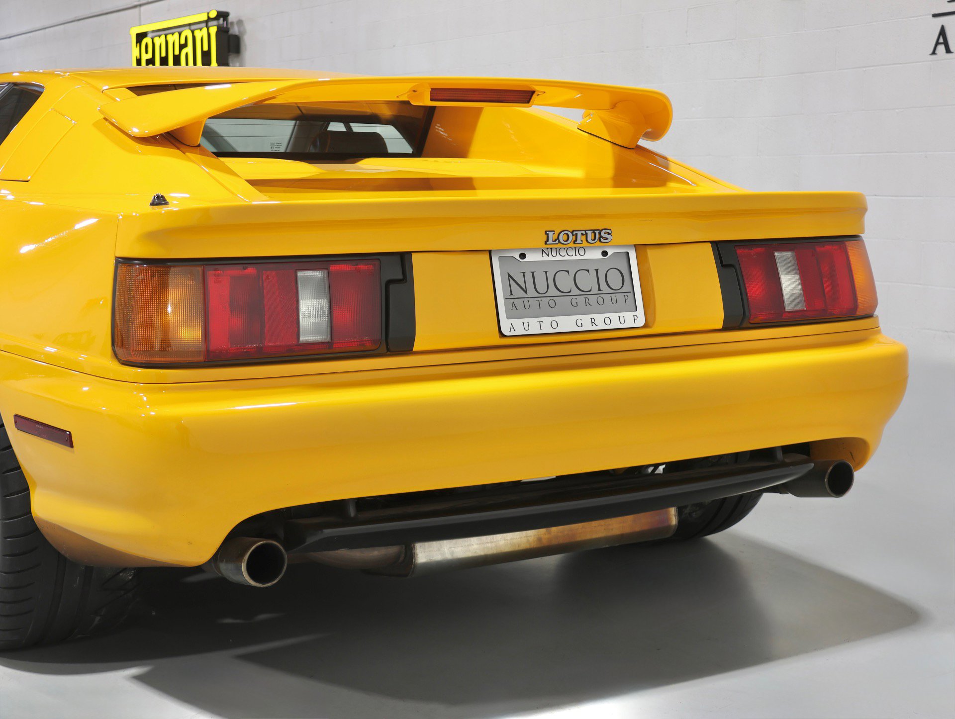 Used 1994 Lotus Esprit S4 image 8