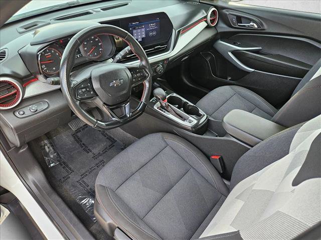 Used 2024 Chevrolet Trax RS w/ Driver Confidence Package image 10