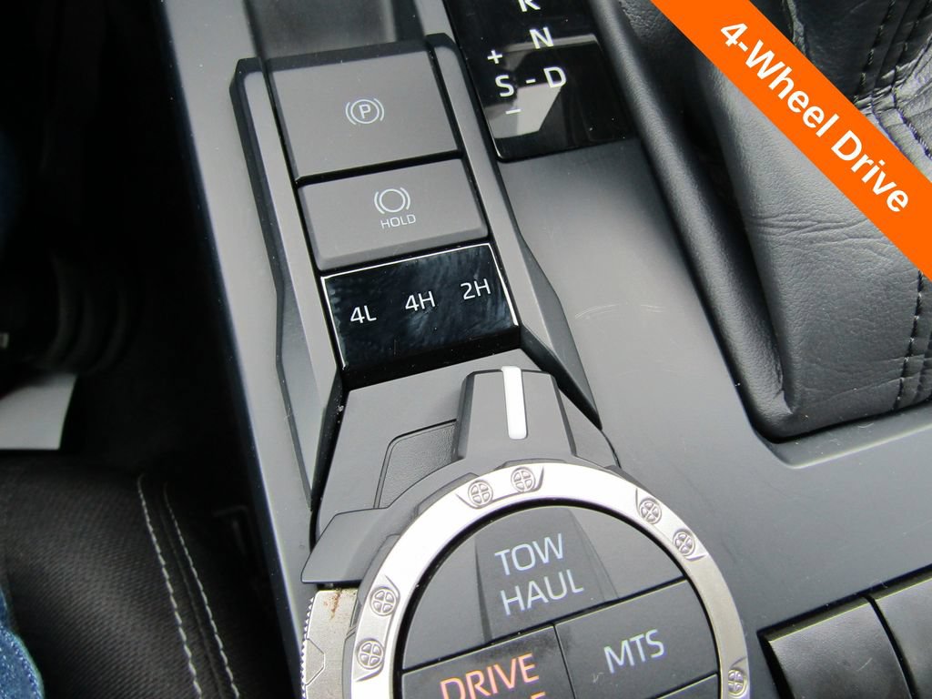 Used 2025 Toyota Tacoma TRD Off-Road AWD/4WD image 15