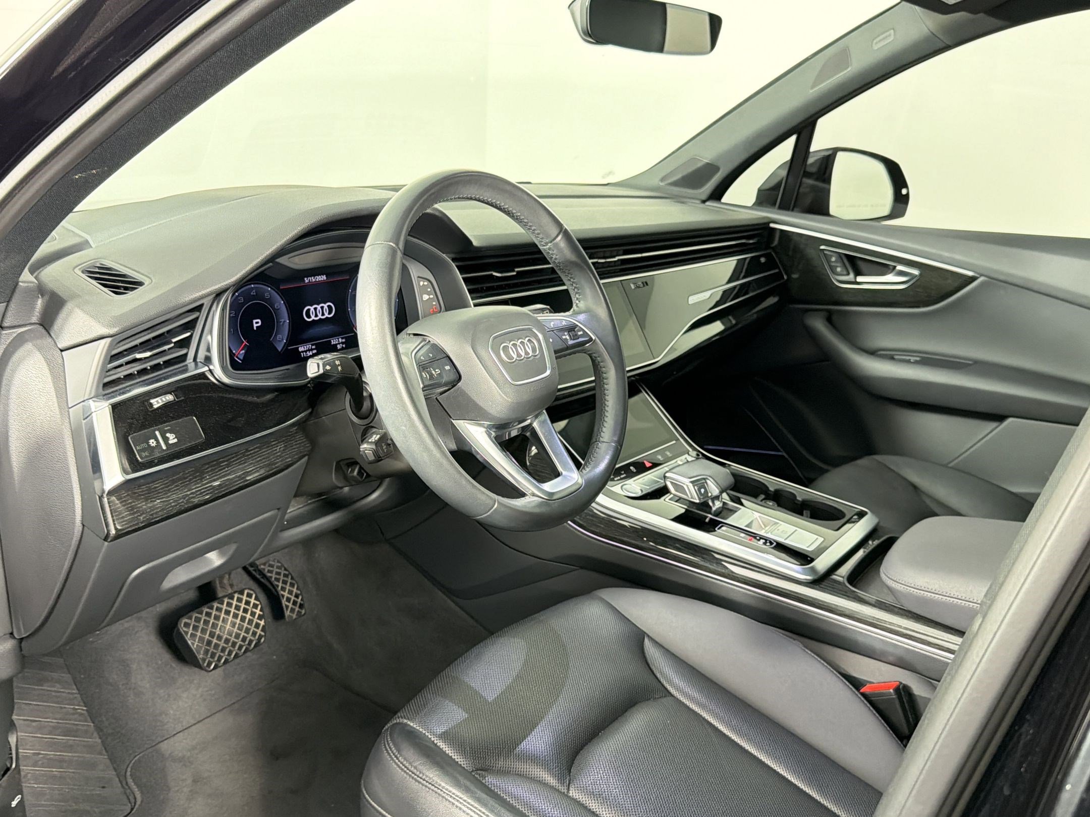 Used 2020 Audi Q7 3.0T Prestige AWD/4WD image 4
