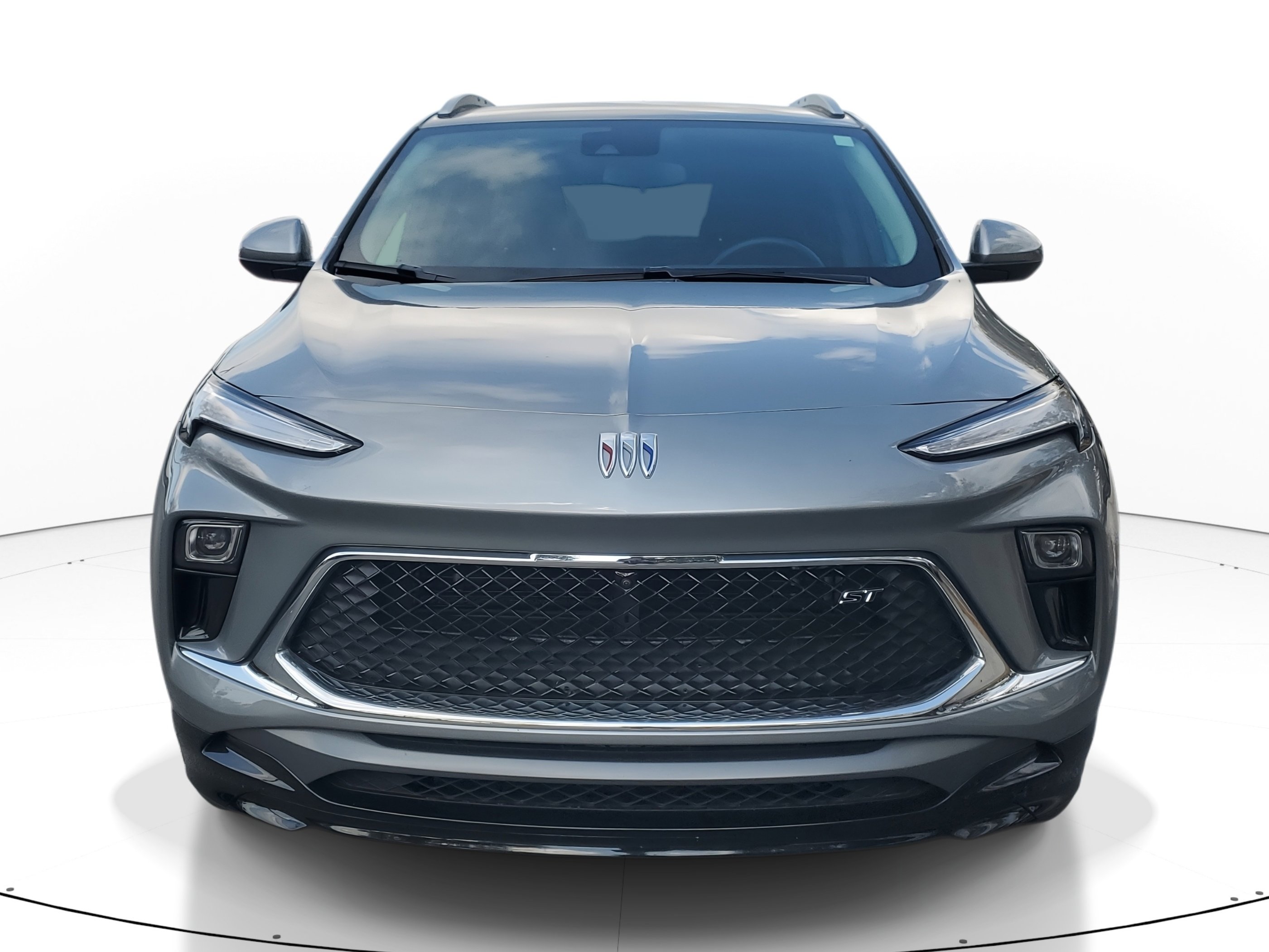 Used 2025 Buick Encore GX Sport Touring w/ Advanced Technology Package image 2