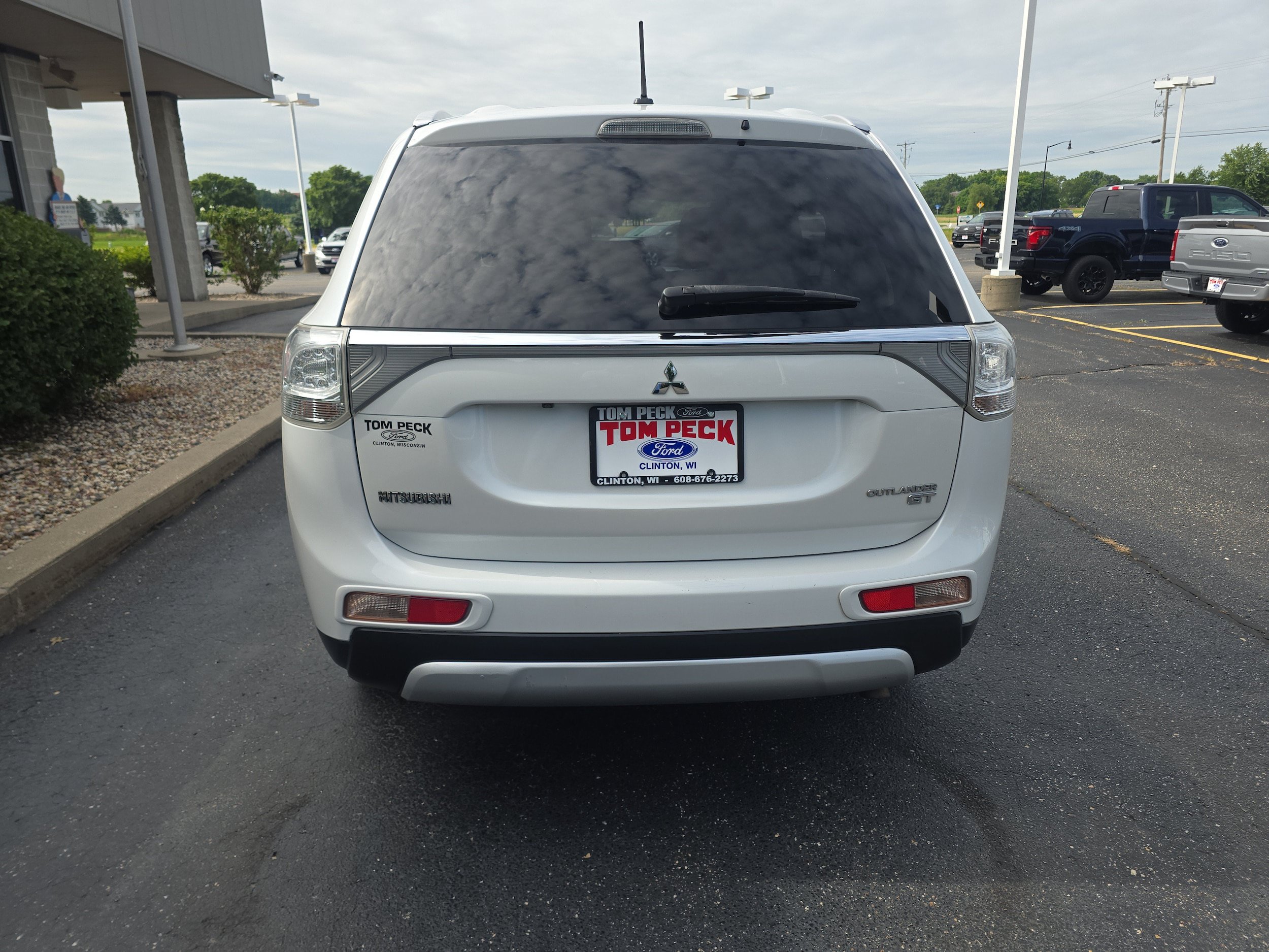 Used 2015 Mitsubishi Outlander GT AWD/4WD image 7
